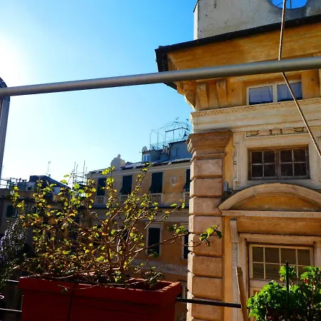 Flowers Bed & Breakfast Genoa