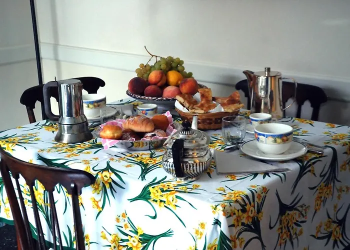 Flowers Bed & Breakfast